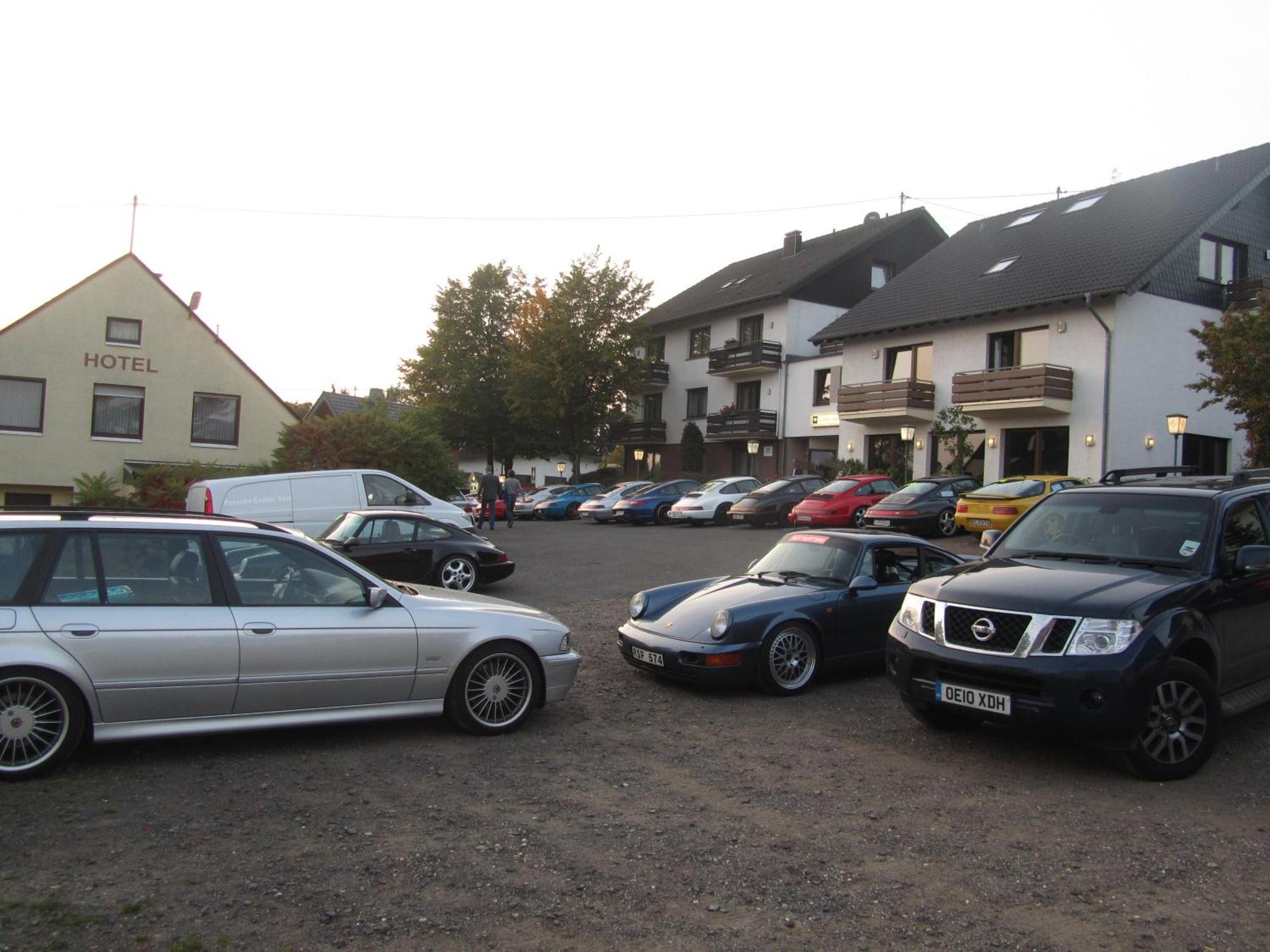 Hotel Zur Burg Nuerburg Екстер'єр фото