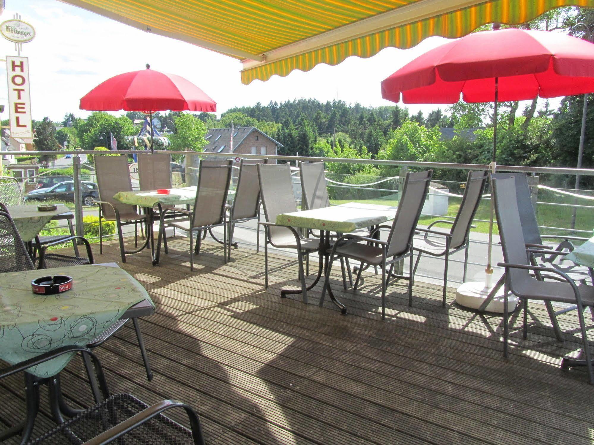 Hotel Zur Burg Nuerburg Екстер'єр фото